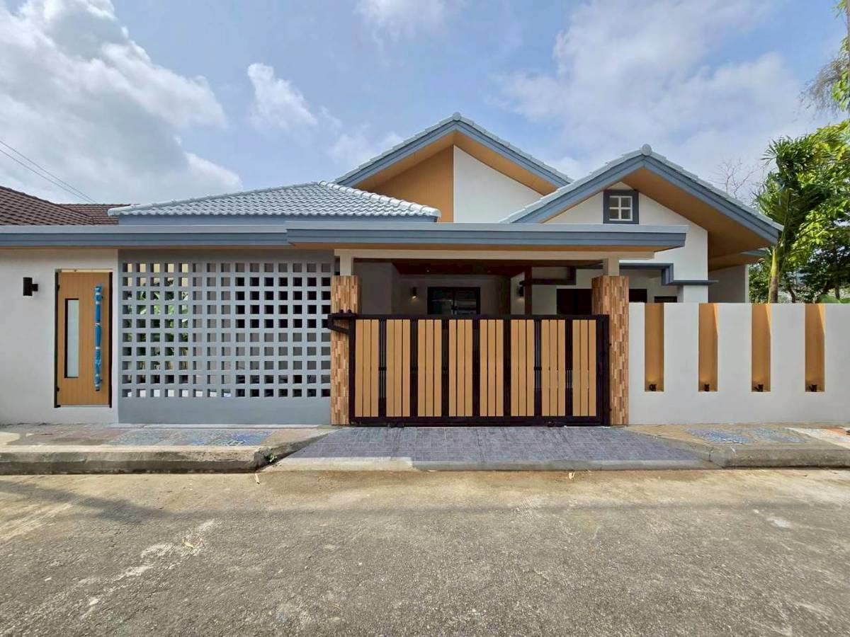 Land and House ปาริชาต WR-03585 1