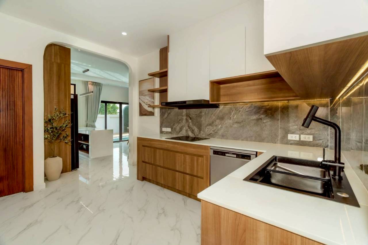 Pool Villa in Rawai WR-03951 11