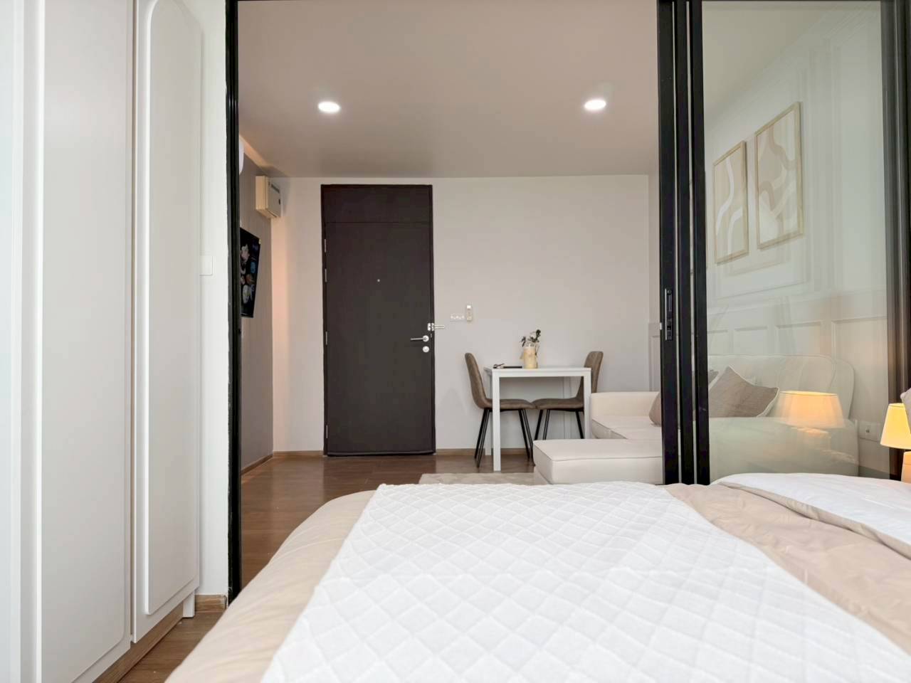 Centrio Condominium WR-03957 7