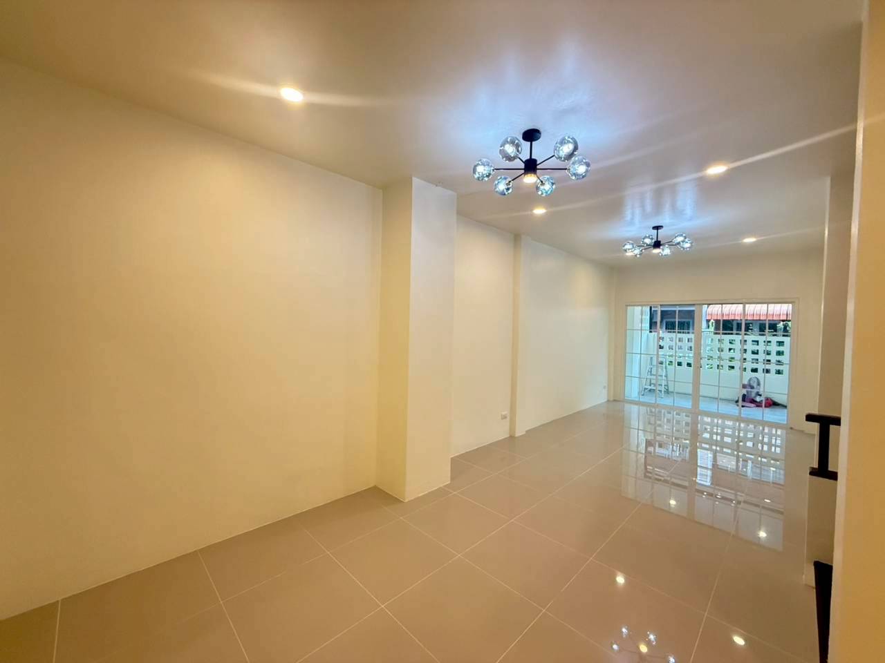 หมู่บ้านพนาสนธิ์ เรสซิเด้นท์ WR-03967 3