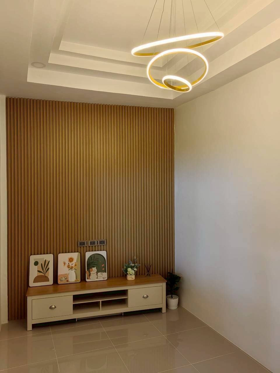 ทาวน์เฮ้าส์หลังริม โซนเมืองทอง WR-03971 2