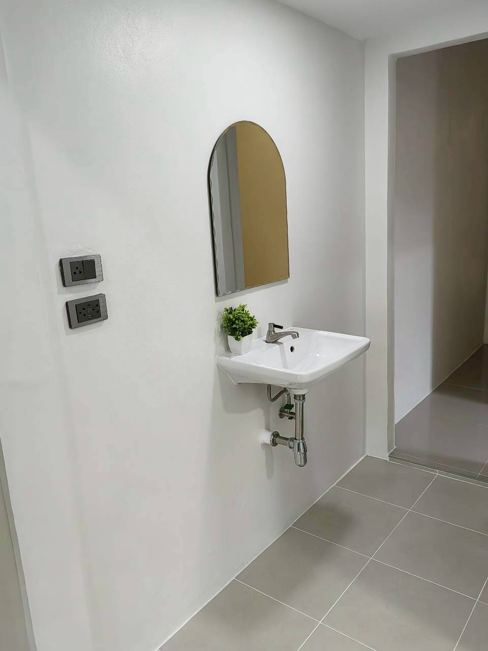 ทาวน์เฮ้าส์หลังริม โซนเมืองทอง WR-03971 6