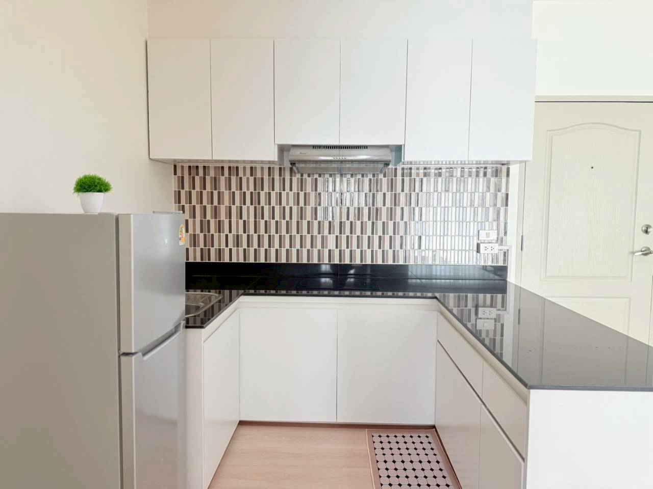 Phanason The Green Place Condominium WR-03973 9