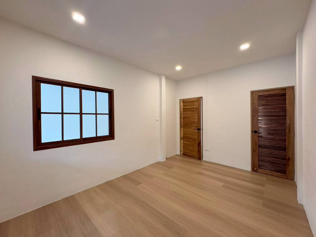 ทาวน์เฮาส์ชั้นเดียว โซนวิชิต WR-03977 3