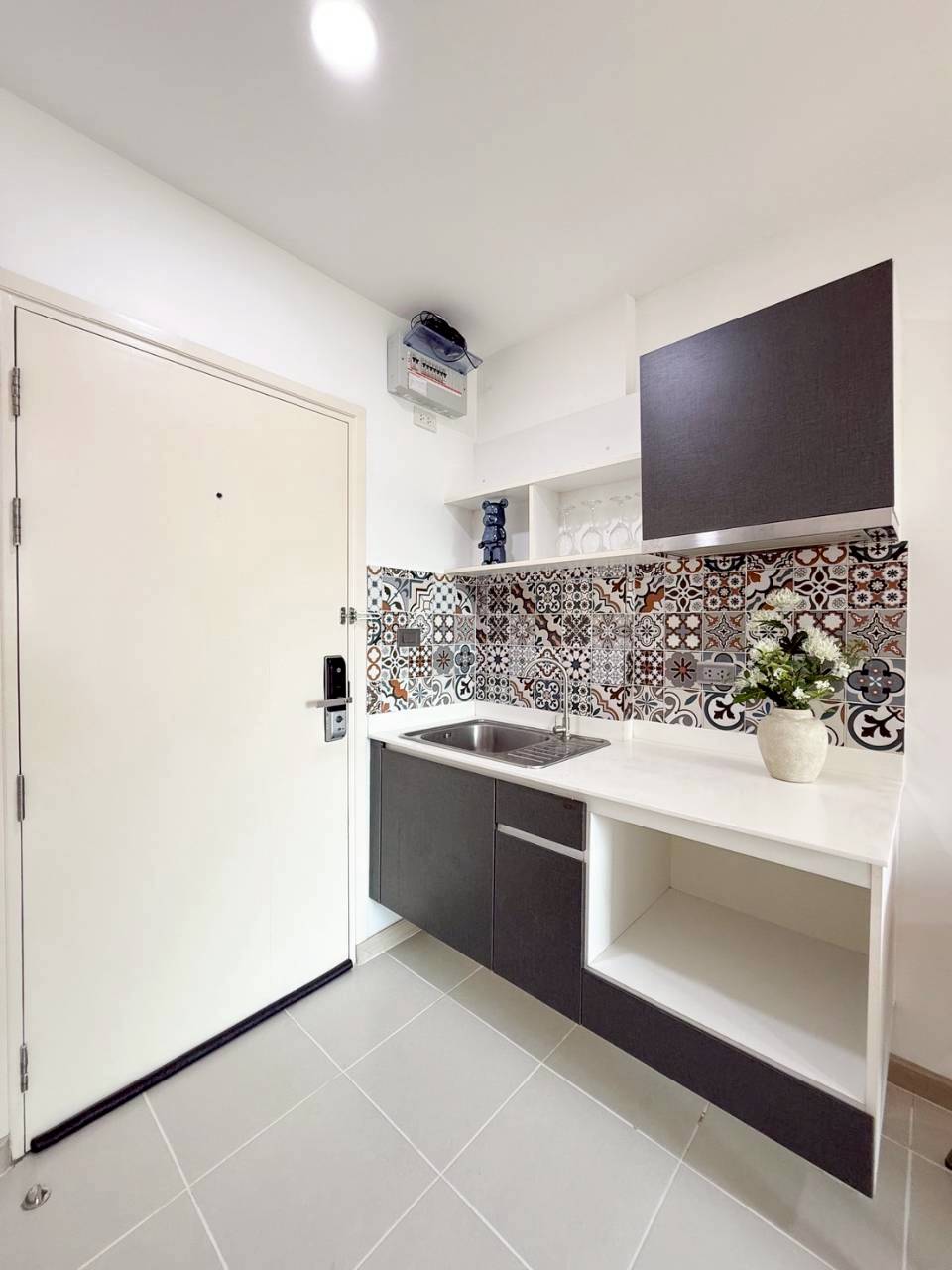 Zcape 3 Condominium WR-03987 10