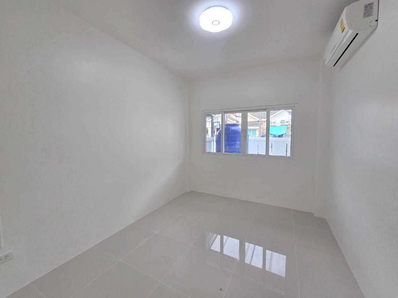 หมู่บ้านณัฐกมล กู้กู WR-04007 3