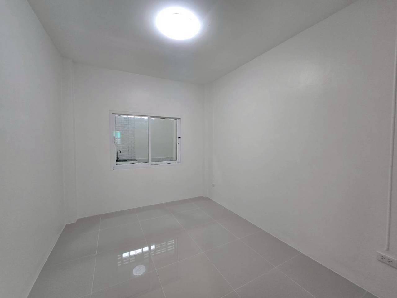 หมู่บ้านณัฐกมล กู้กู WR-04007 4