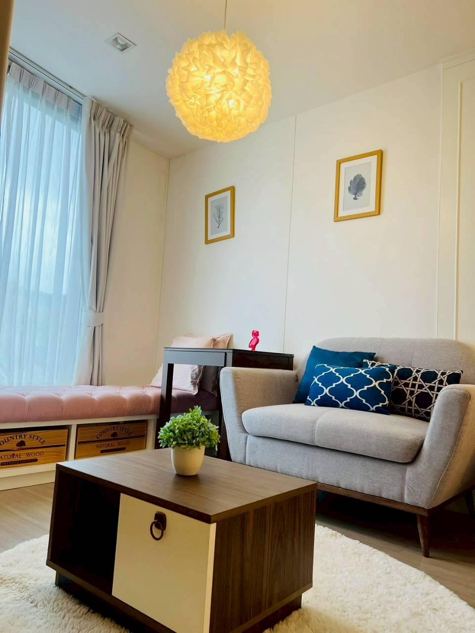 The Base Central WR-04008 2