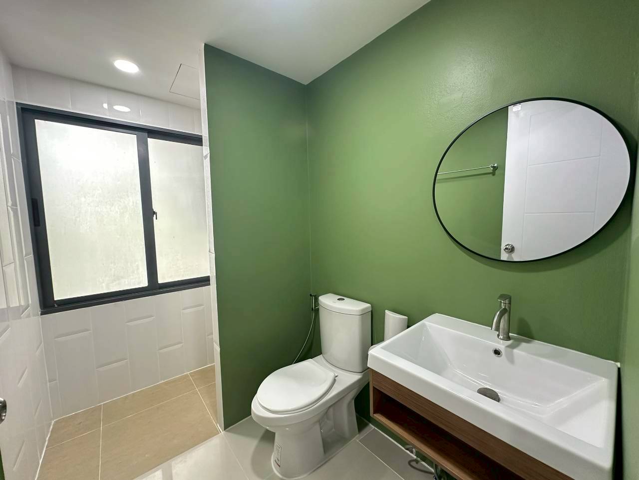 The Square Condominium WR-04009 8