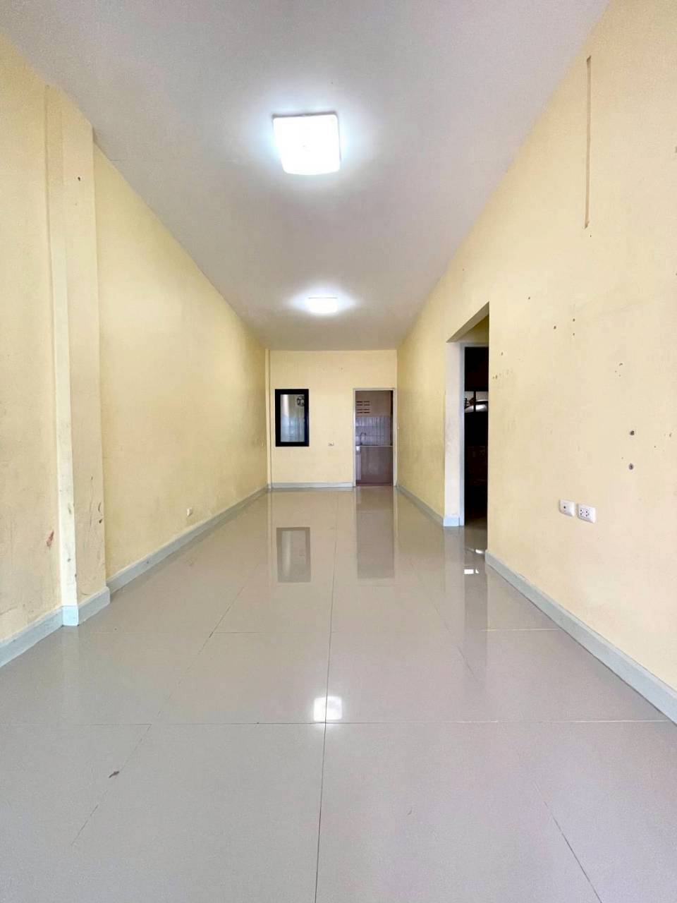 หมู่บ้านสุชารี วิลเลจ WR-04012 2