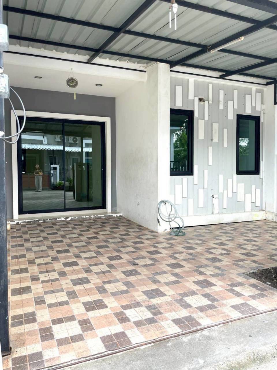 หมู่บ้านสุชารี วิลเลจ WR-04012 8