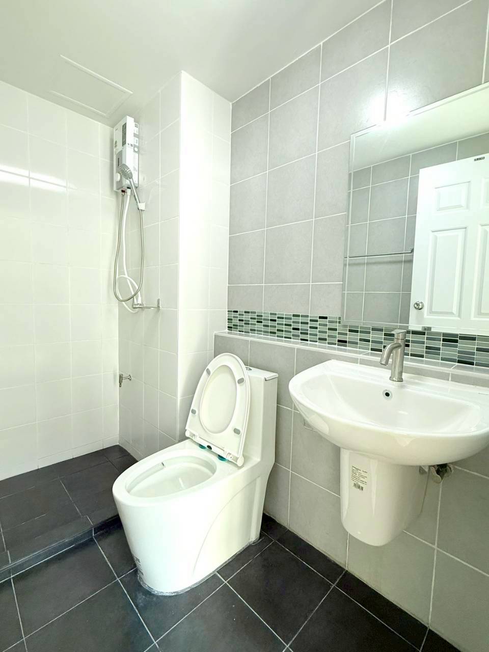 Dcondo Kathu WR-04021 10