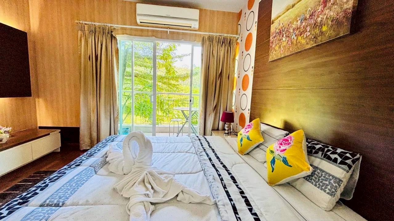 Phanason The Green Place Condominium WR-04027 5