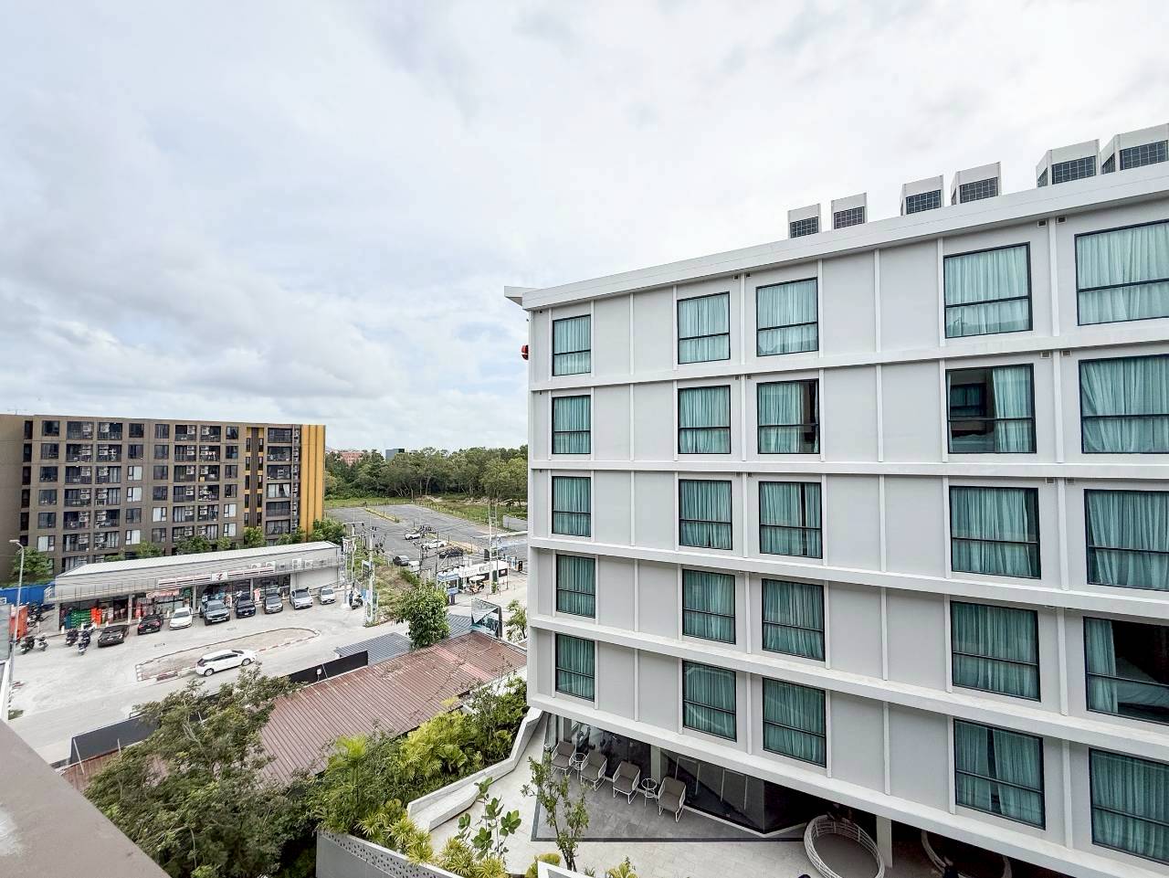 Zcape 3 Condominium WR-04034 12