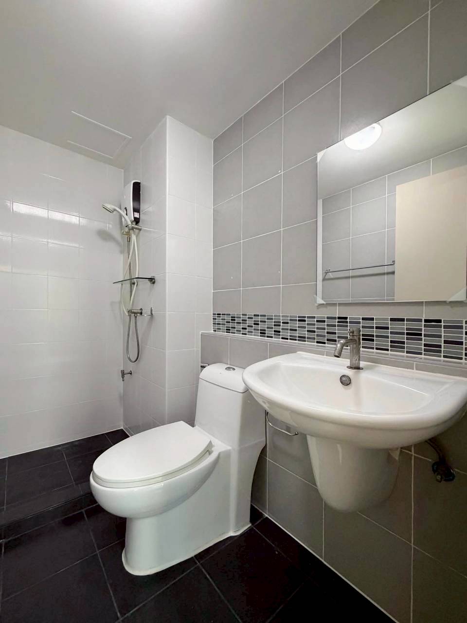 Dcondo Kathu WR-04036 11