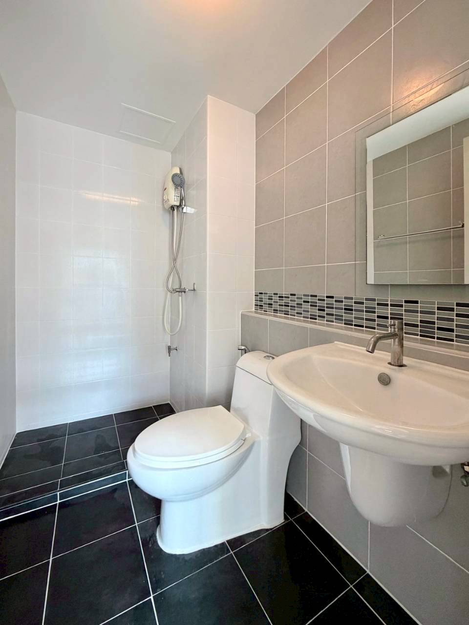 Dcondo Kathu WR-04037 11