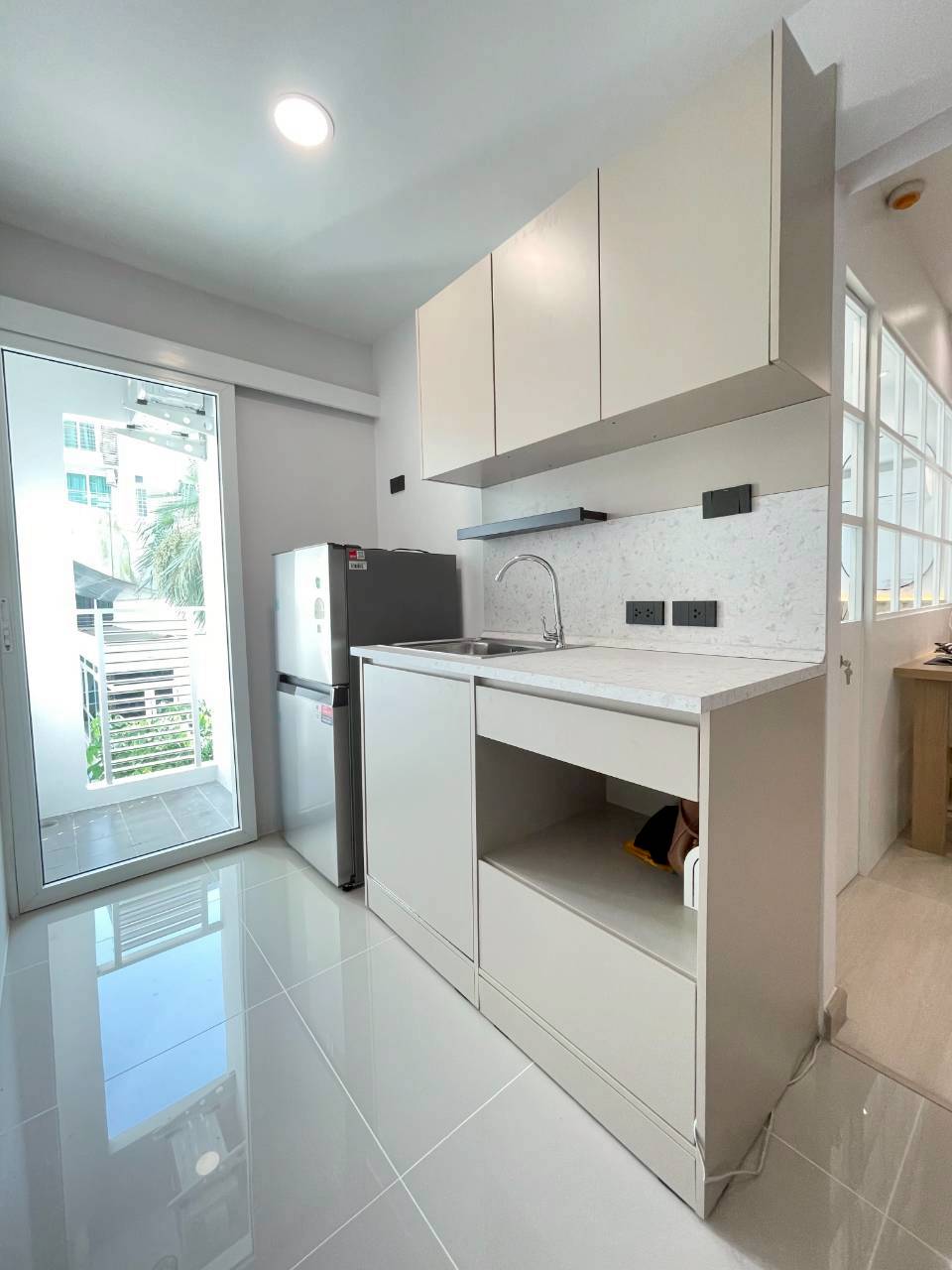 The Royal Place WR-04040 10