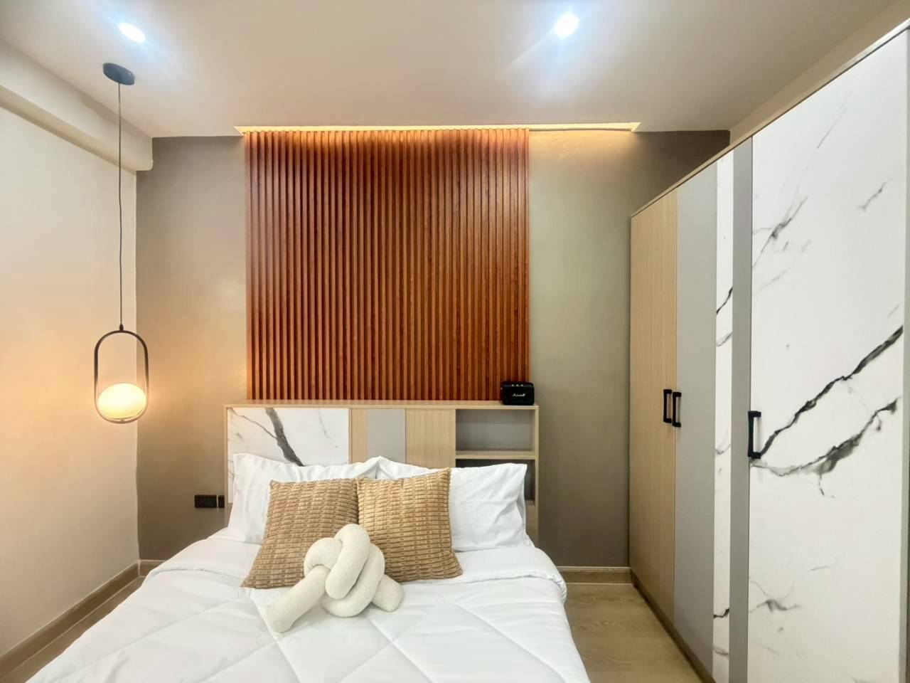 Dcondo Mine WR-04042 2