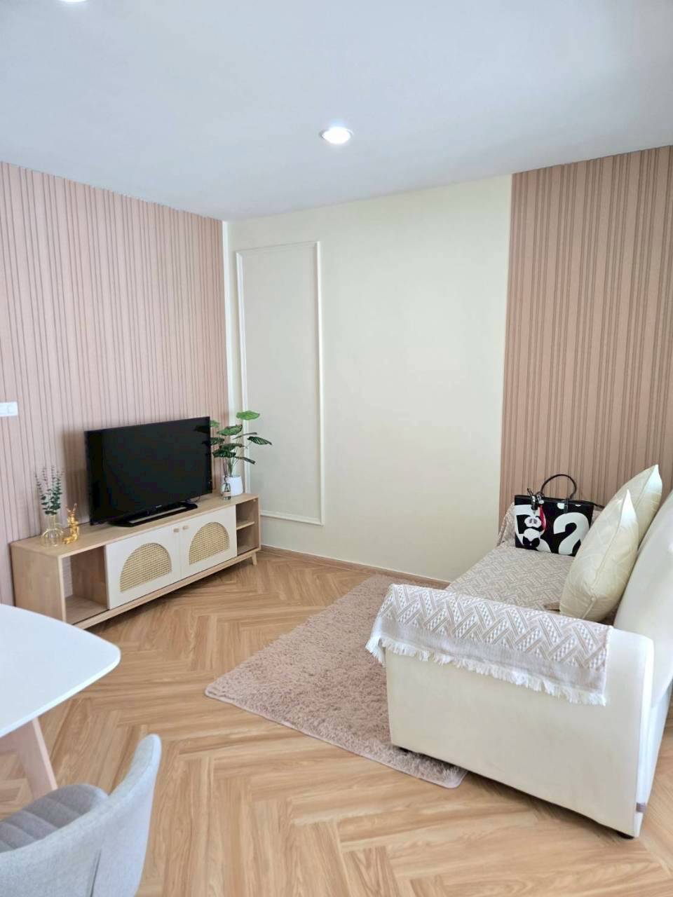 Centrio Condominium WR-04054 1