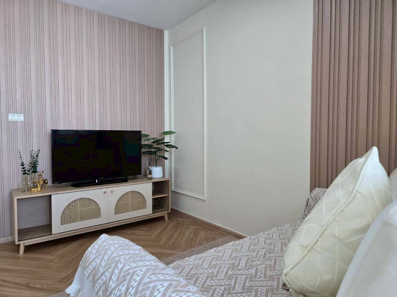 Centrio Condominium WR-04054 2