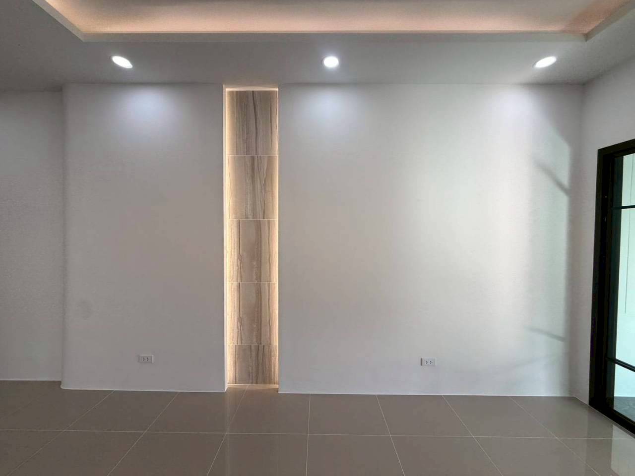 หมู่บ้านธนาภาพาร์ควิว WR-04060 3