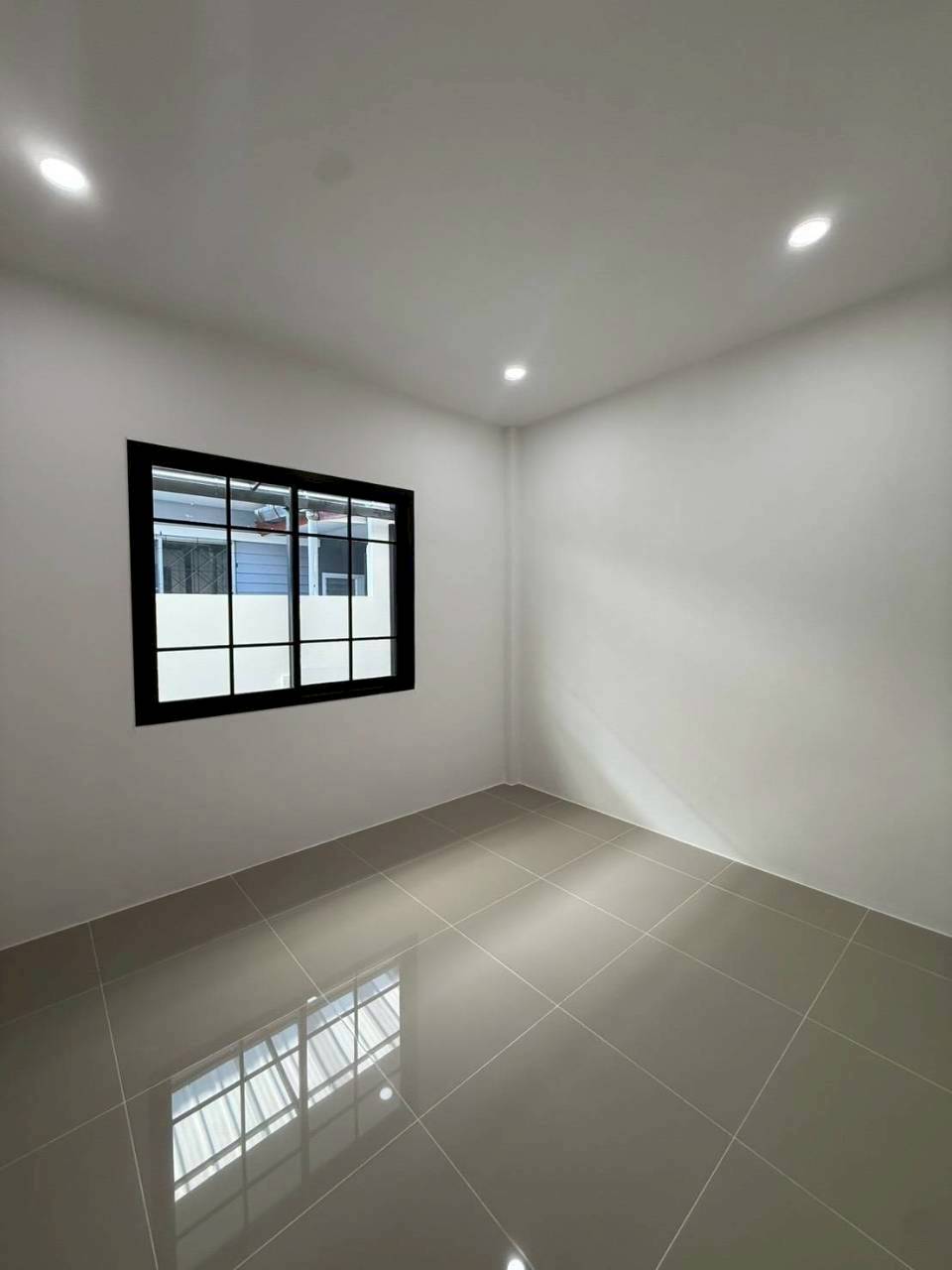 หมู่บ้านธนาภาพาร์ควิว WR-04060 5