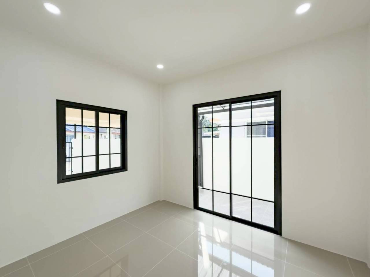 หมู่บ้านธนาภา พาร์ควิว WR-04063 4