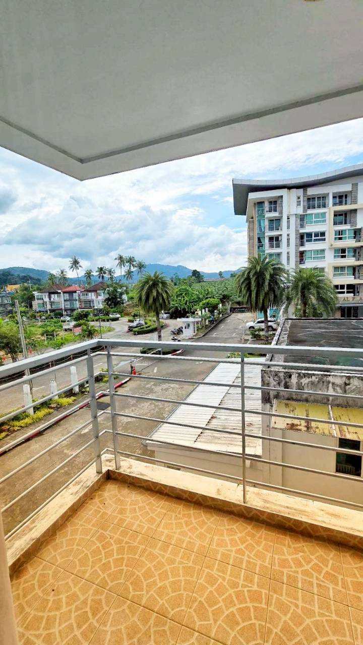 The Royal Place WR-04068 10