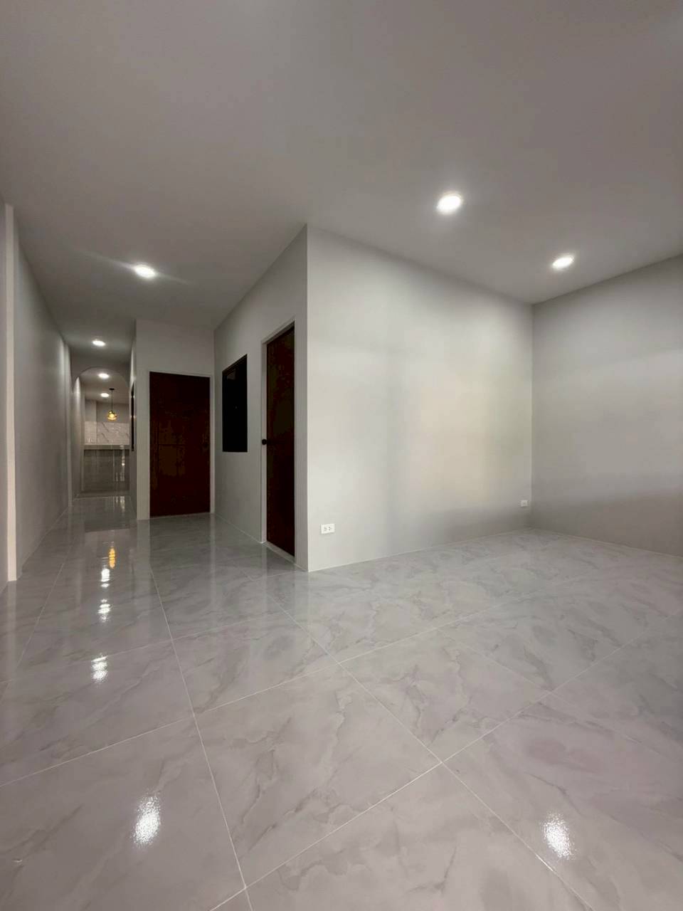 หมู่บ้านธินวุฒิ WR-04078 2