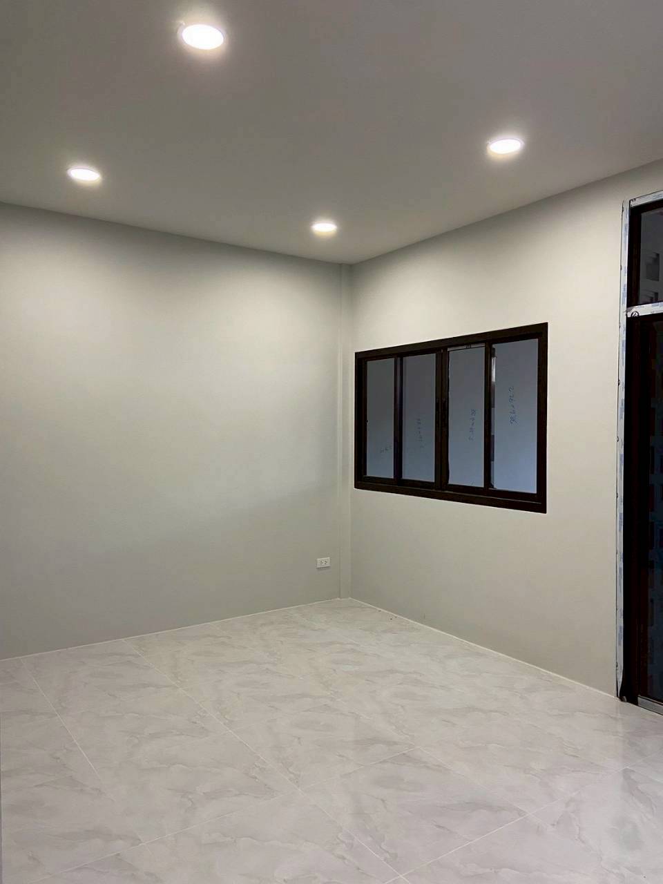 หมู่บ้านธินวุฒิ WR-04078 3