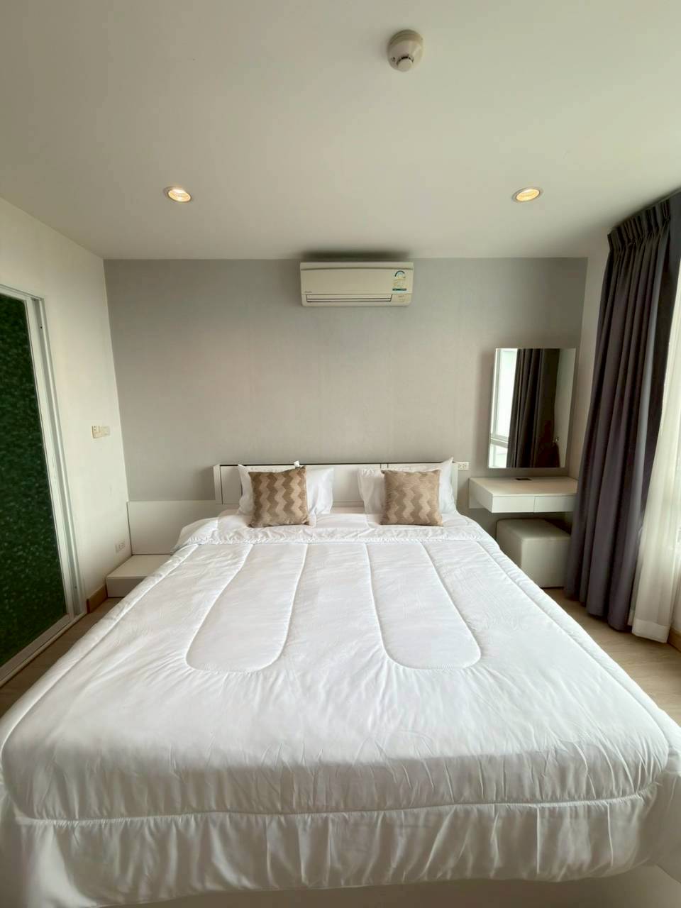 The View Suanluang WR-04083 2