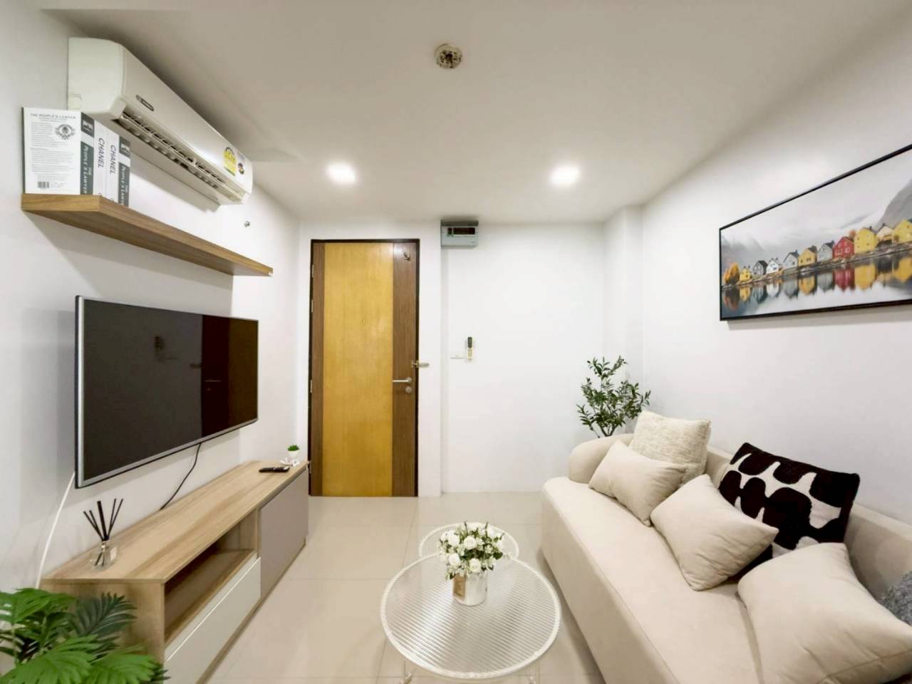 The Future Condo WR-04094 3