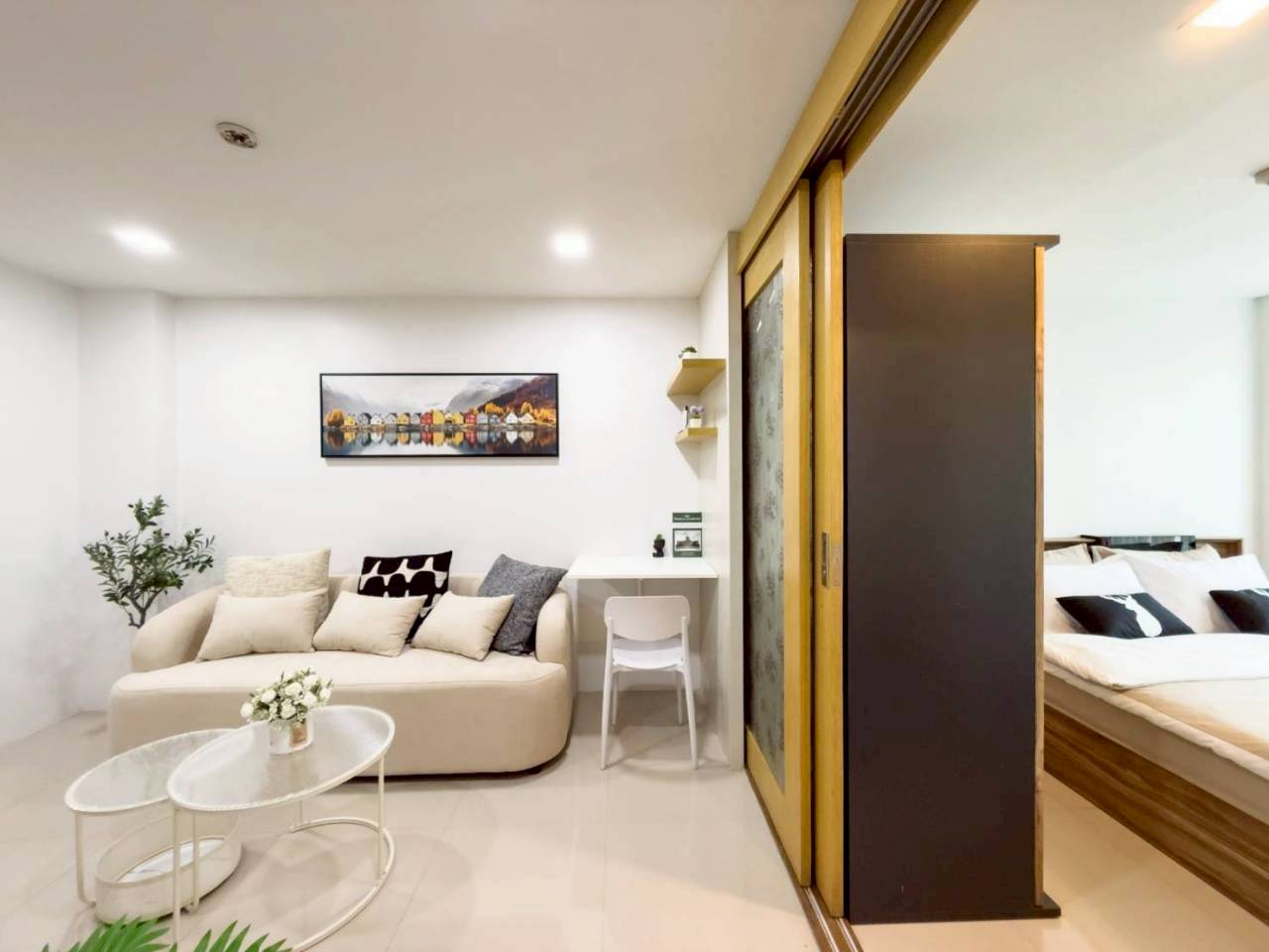 The Future Condo WR-04094 8