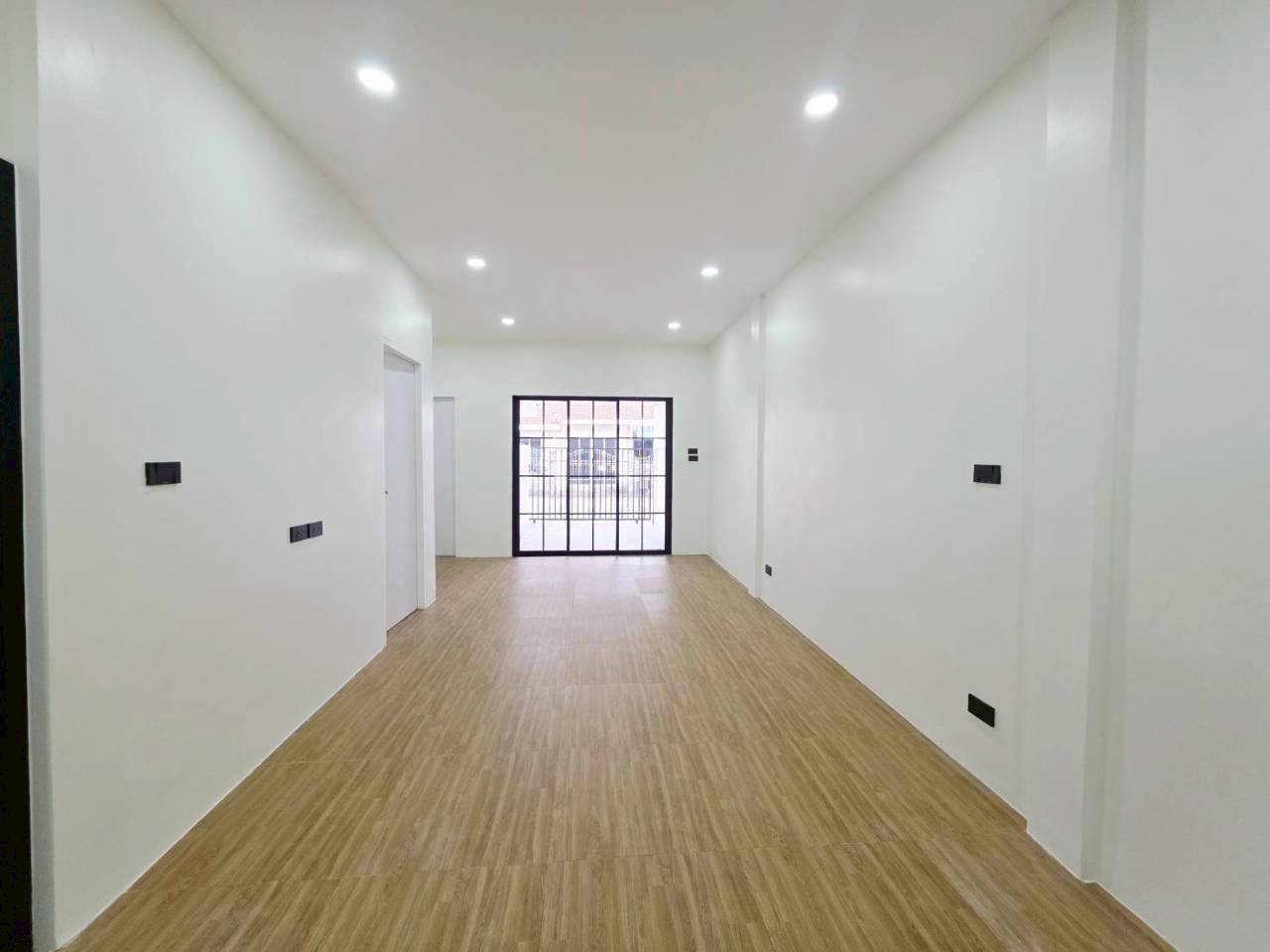 หมู่บ้านศุภมาศ WR-04103 2