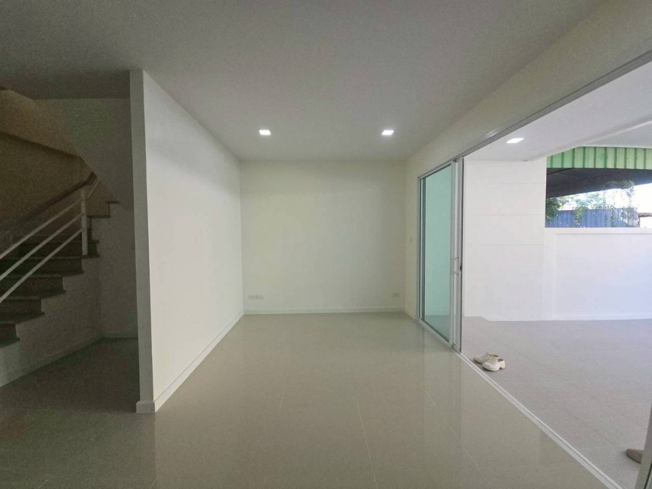 หมู่บ้านดิเออเบิร์น (สะพานหิน) WR-04104 4