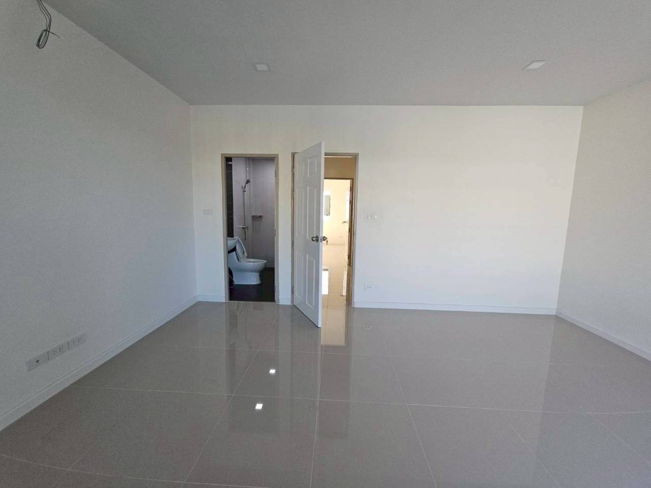 หมู่บ้านดิเออเบิร์น (สะพานหิน) WR-04104 6