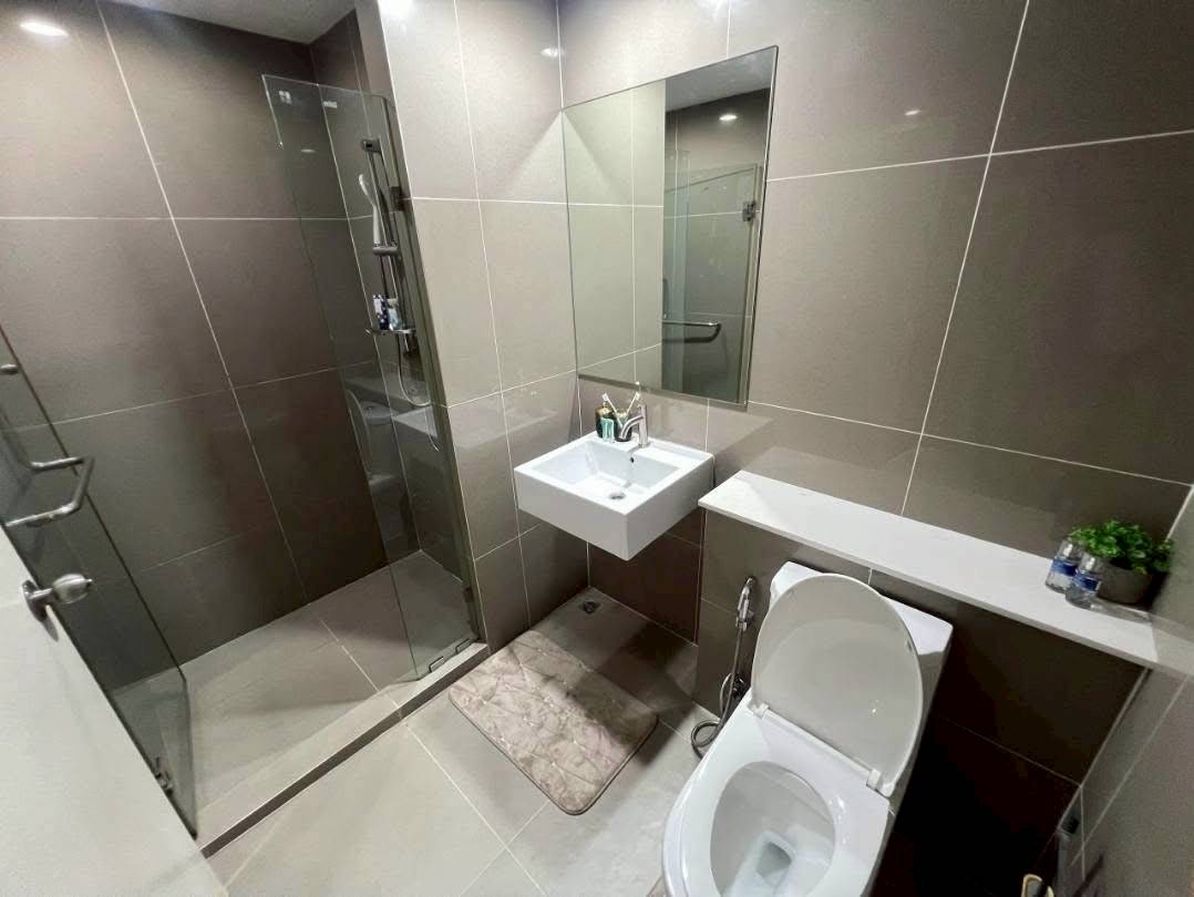 Centrio Condominium WR-04106 11