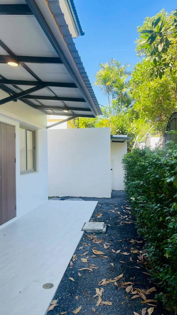 Land and House สีวลี WR-03332 9