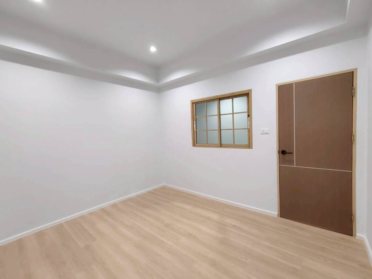 ทาวน์เฮาส์ 2 ชั้น โซนเมือง WR-04107 5