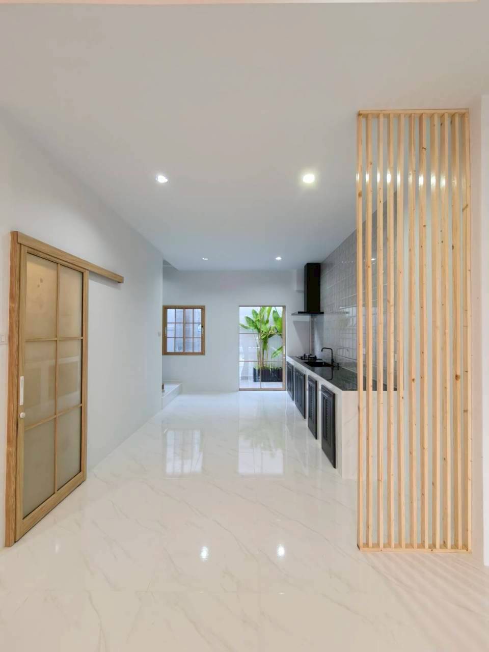 ทาวน์เฮาส์ 2 ชั้น โซนเมือง WR-04107 6