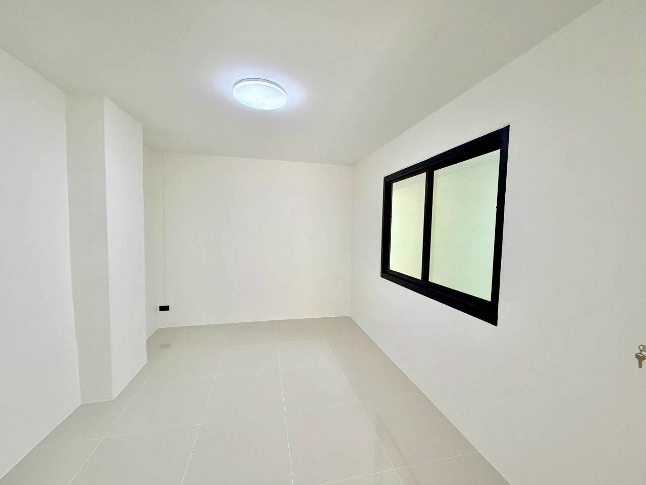 ทาวน์โฮม 2 ชั้น กู้กู WR-04111 4