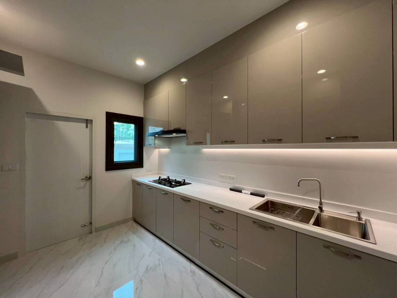 หมู่บ้านศุภาลัยเลควิว เกาะแก้ว WR-04114 8