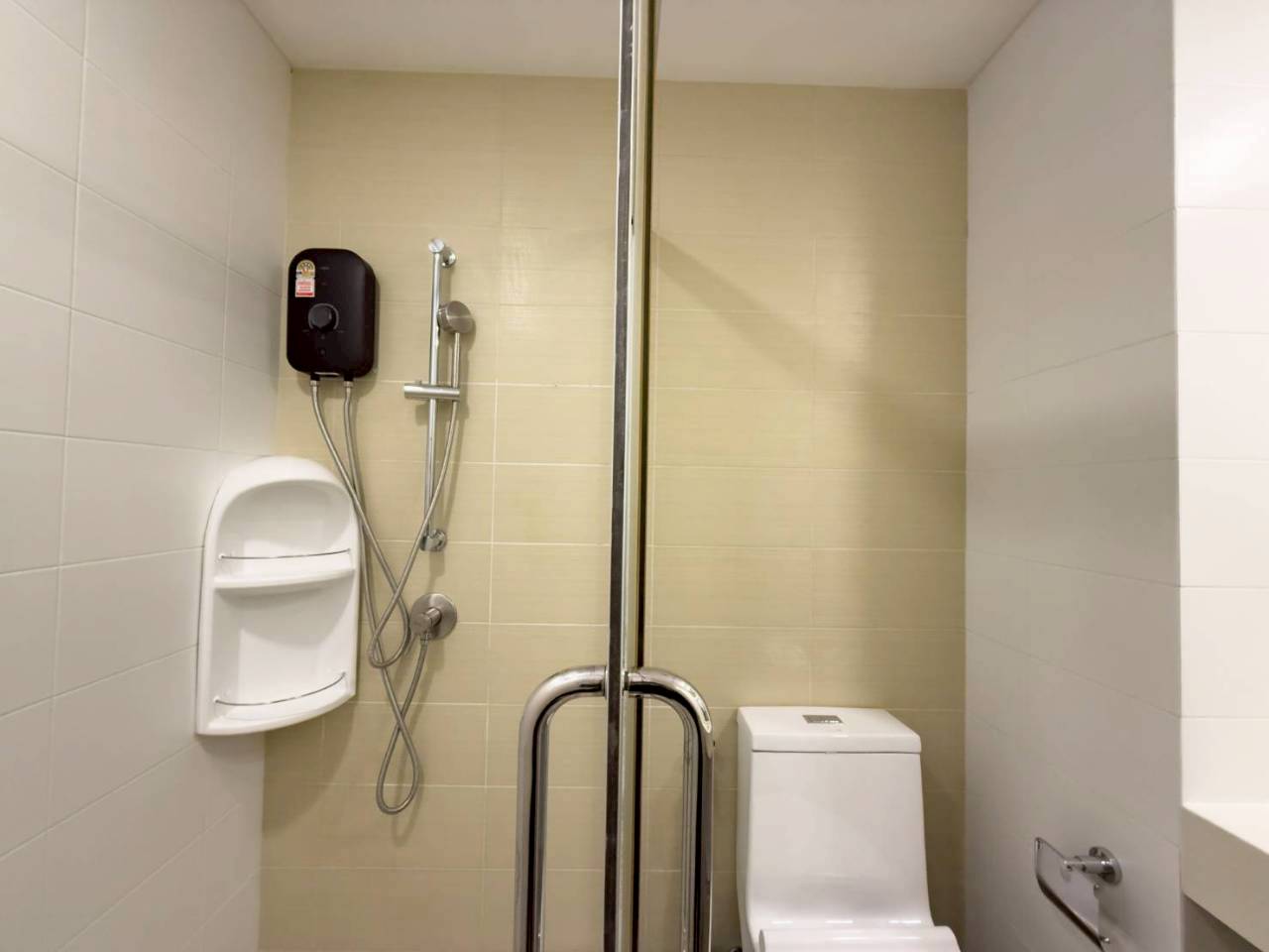 The Light Condominium WR-04121 11