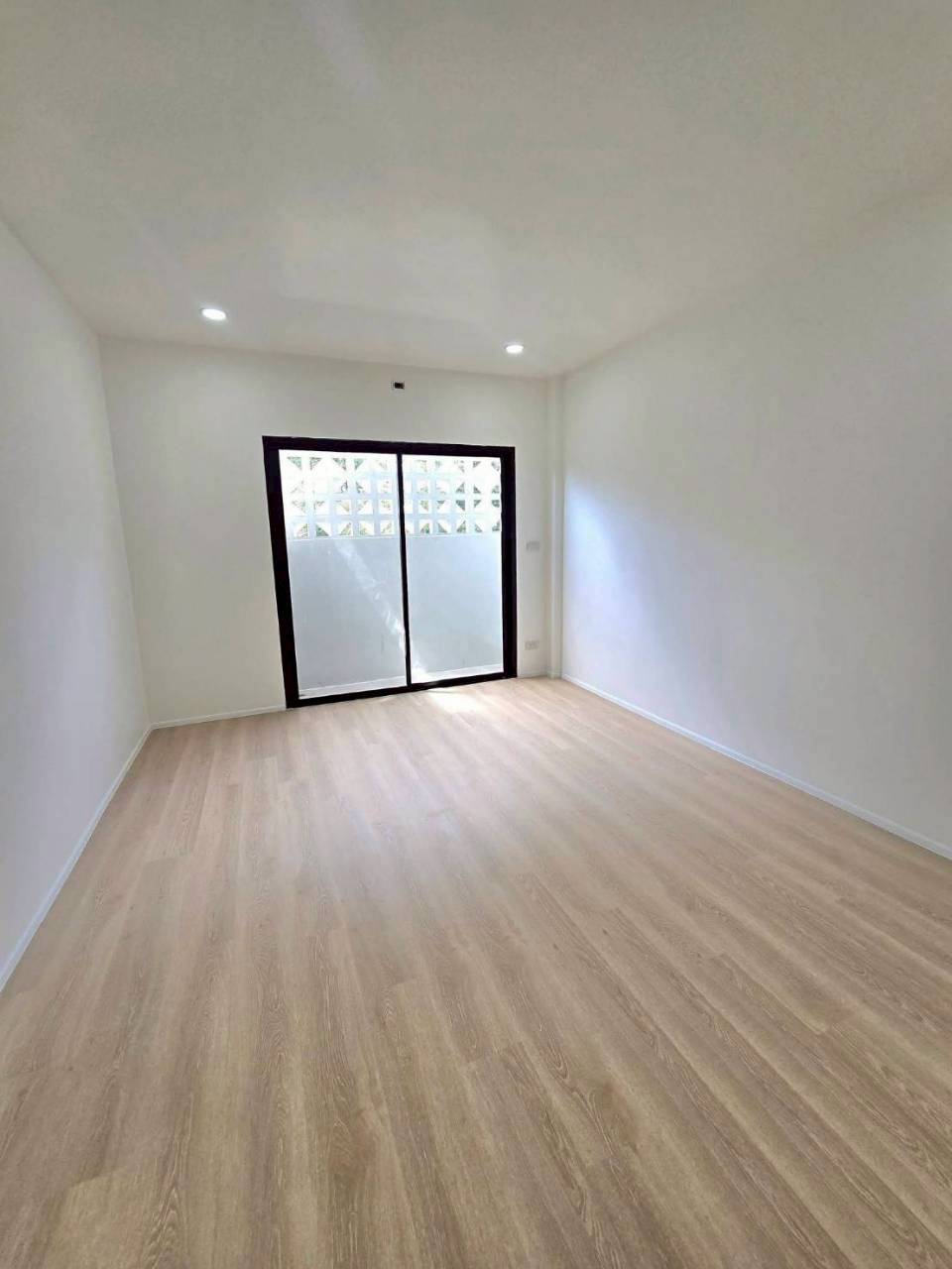 ทาวน์เฮ้าส์ 2 ชั้น วิชิต บ่อแร่ WR-04123 5