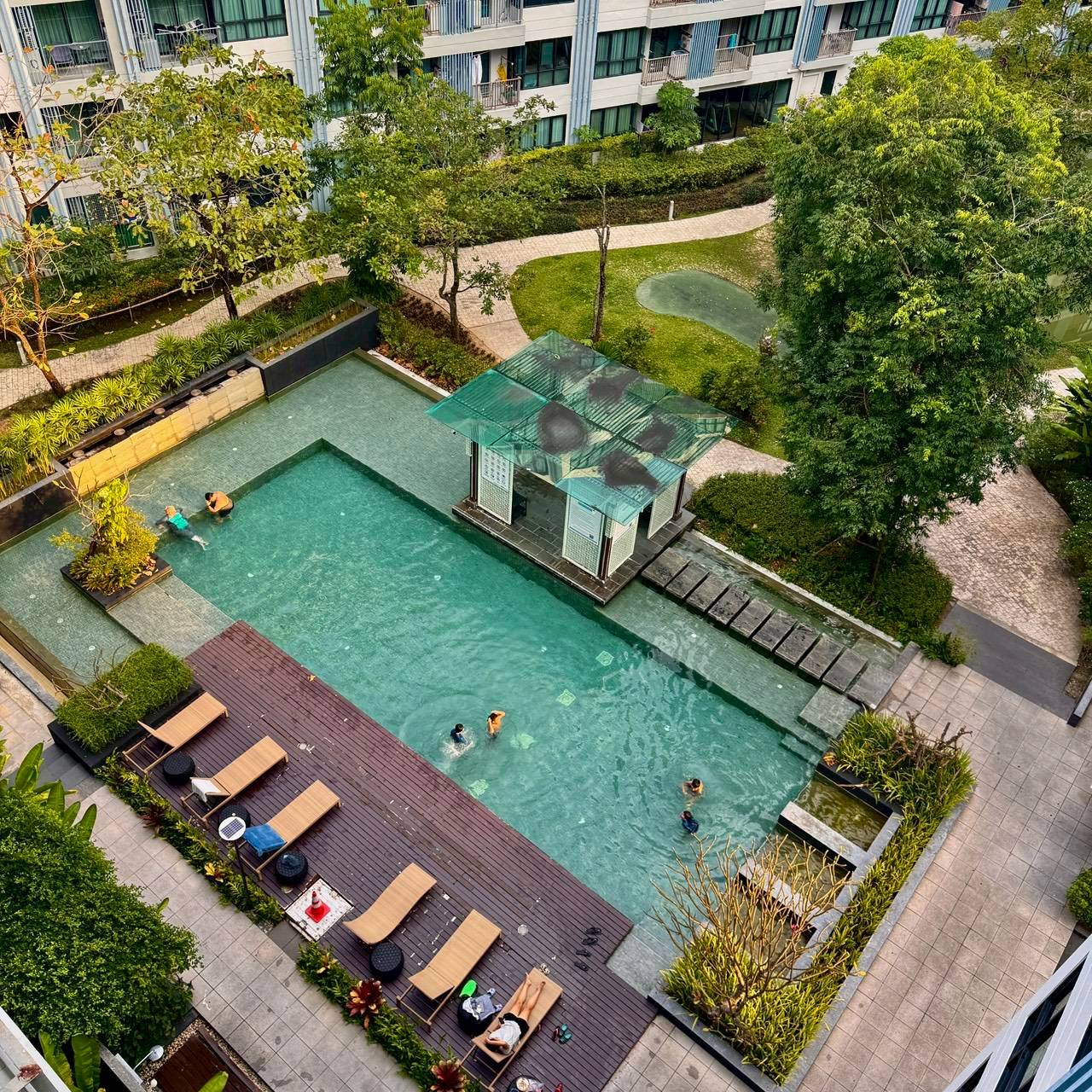 Centrio Condominium WR-04133 12