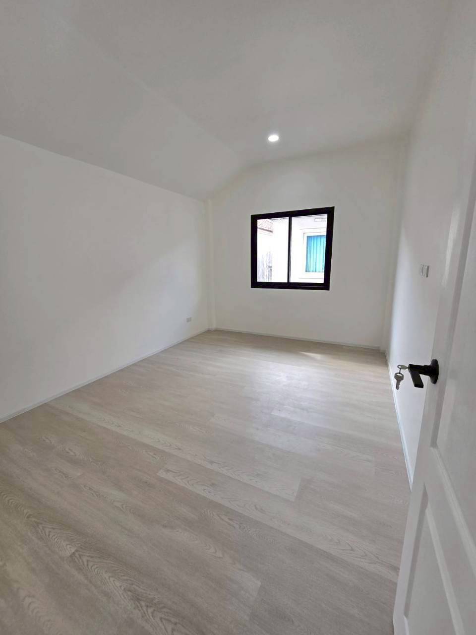 หมู่บ้านพนาสนธิ์ เทพอนุสรณ์ WR-04144 6