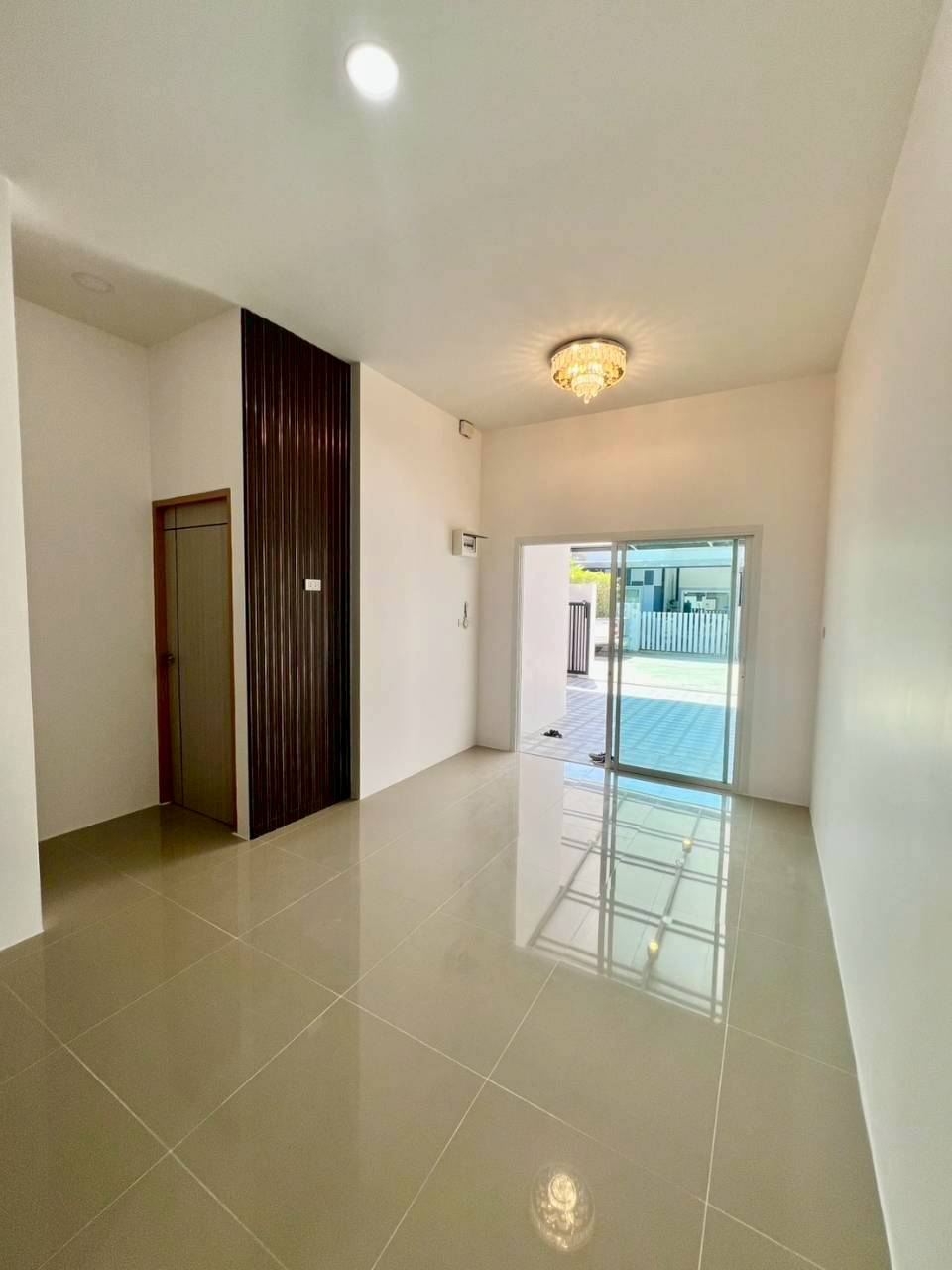 หมู่บ้านอิสระ บางโจ WR-04148 2