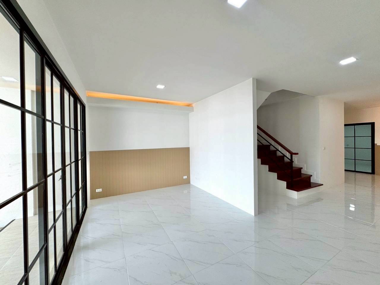 หมู่บ้านดิเออเบิร์น WR-04167 2