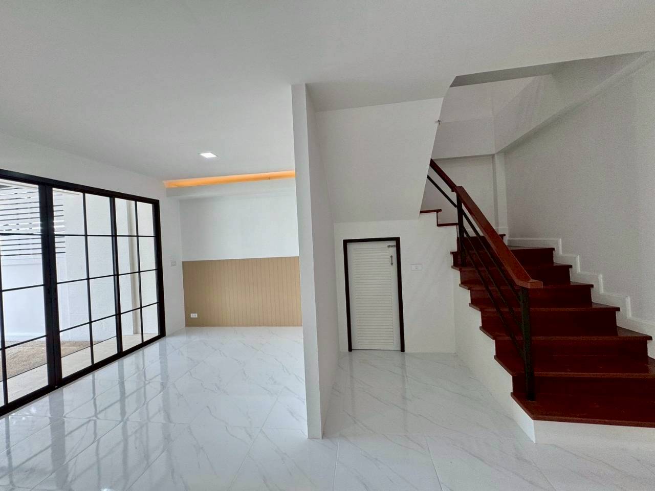 หมู่บ้านดิเออเบิร์น WR-04167 4