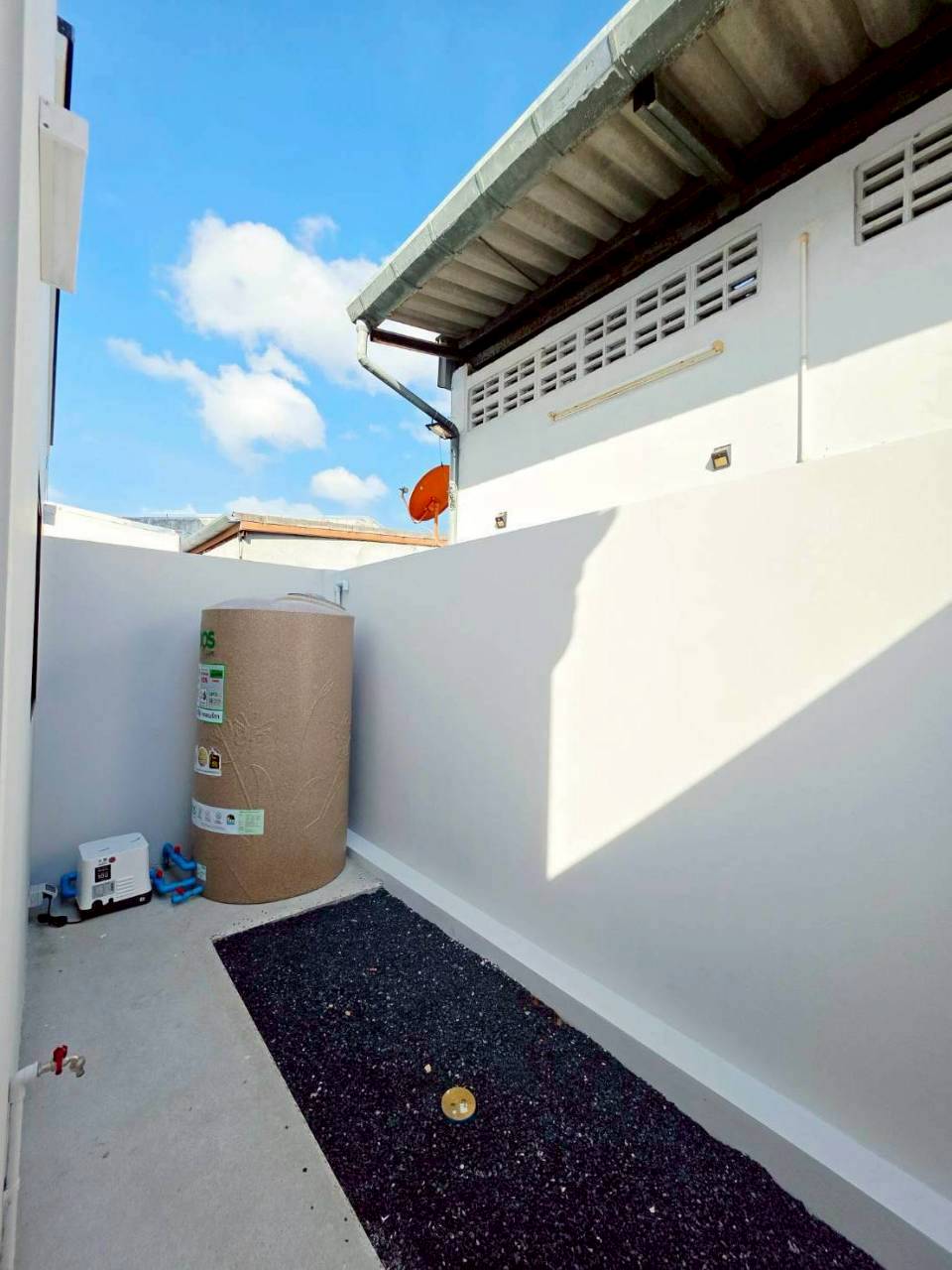 ทาวน์เฮ้าส์สร้างใหม่ 2 หลัง กลางเมือง WR-04169 12